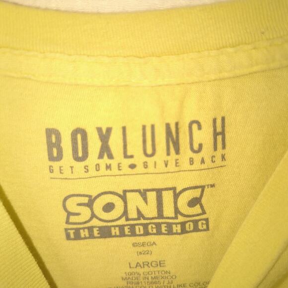 BoxLunch Sonic The Hedgehog Tails 92 Graphic T Shirt Men’s Large Yellow Retro - Picture 3 of 4